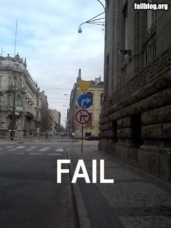 fail-owned-right-turn-sign-fail1.jpg